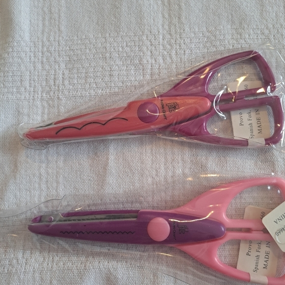 Provo Craft Paper Shaper Scissors 16 new pairs 34-0019 - 34-0034 - Picture 9 of 9